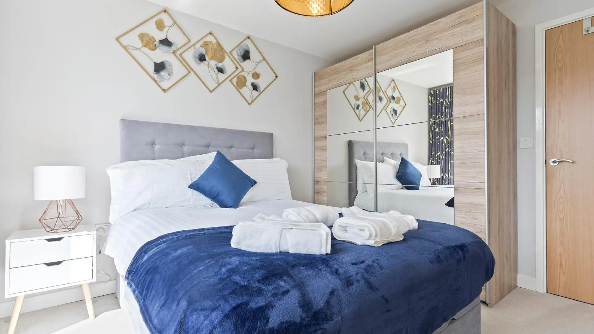 Leeds City Centre Serviced Accommodation 0*, 利兹